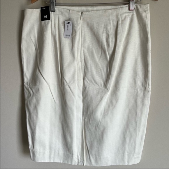 Limited NWT Women's White Sailor Nautical Skirt Gold Buttons 99% Cotton Size 16 - Picture 3 of 8